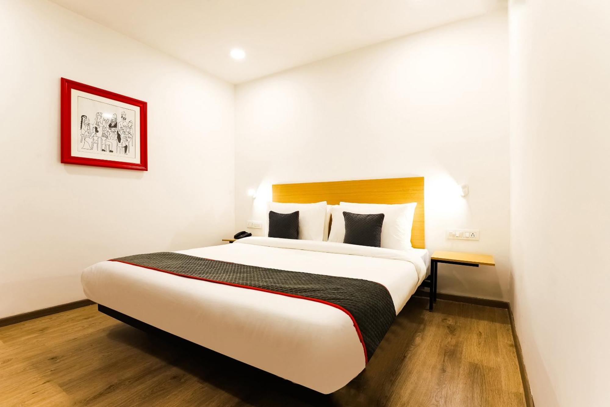 Townhouse Prithvi Resort Near Phoenix Palassio لاكناو المظهر الخارجي الصورة