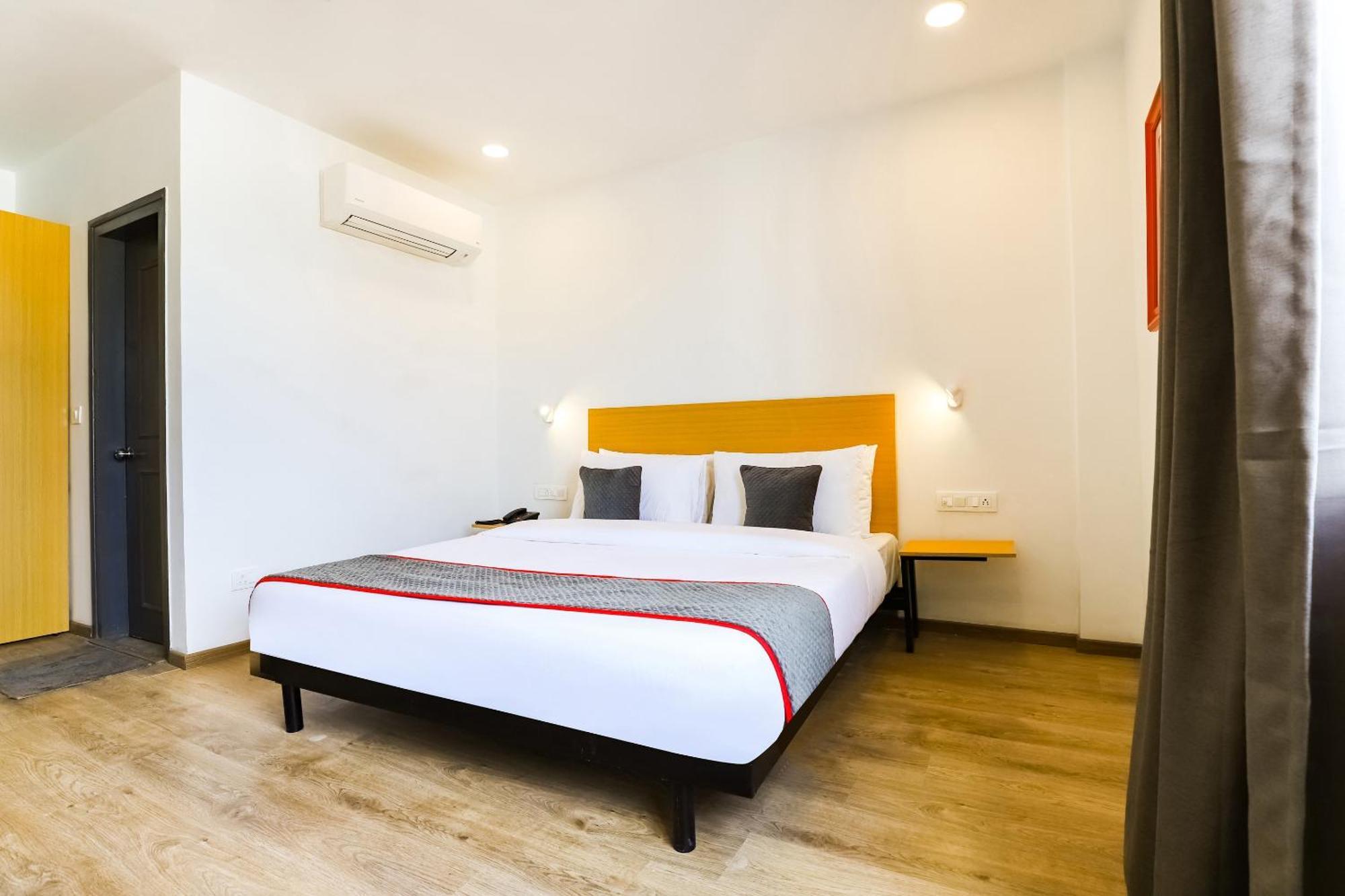 Townhouse Prithvi Resort Near Phoenix Palassio لاكناو المظهر الخارجي الصورة